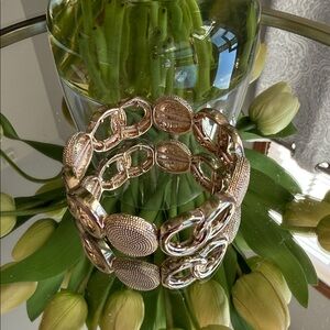 Elegant Gold Bracelet